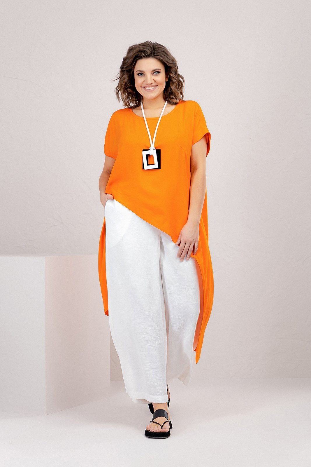 Фото -Деловые костюмы, -Нарядная одежда Комплект женский DEESSES 2144 54р