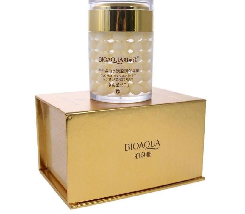 Фото -Уходовая косметика Увлажняющий крем с протеинами шелка