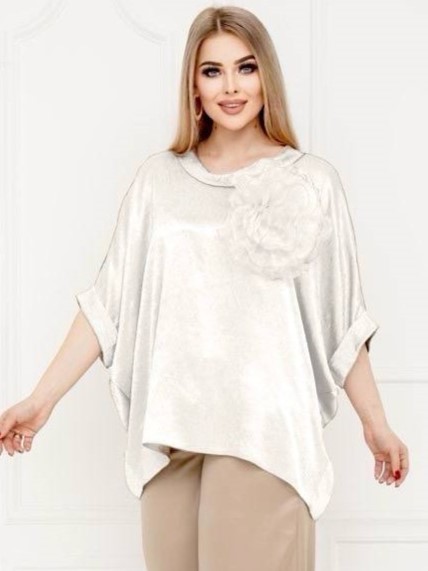Фото Женская одежда, -Нарядная одежда, -Рубашки и Блузки Нарядная блузка оверсайз в цвете айвори от бренда Валерия