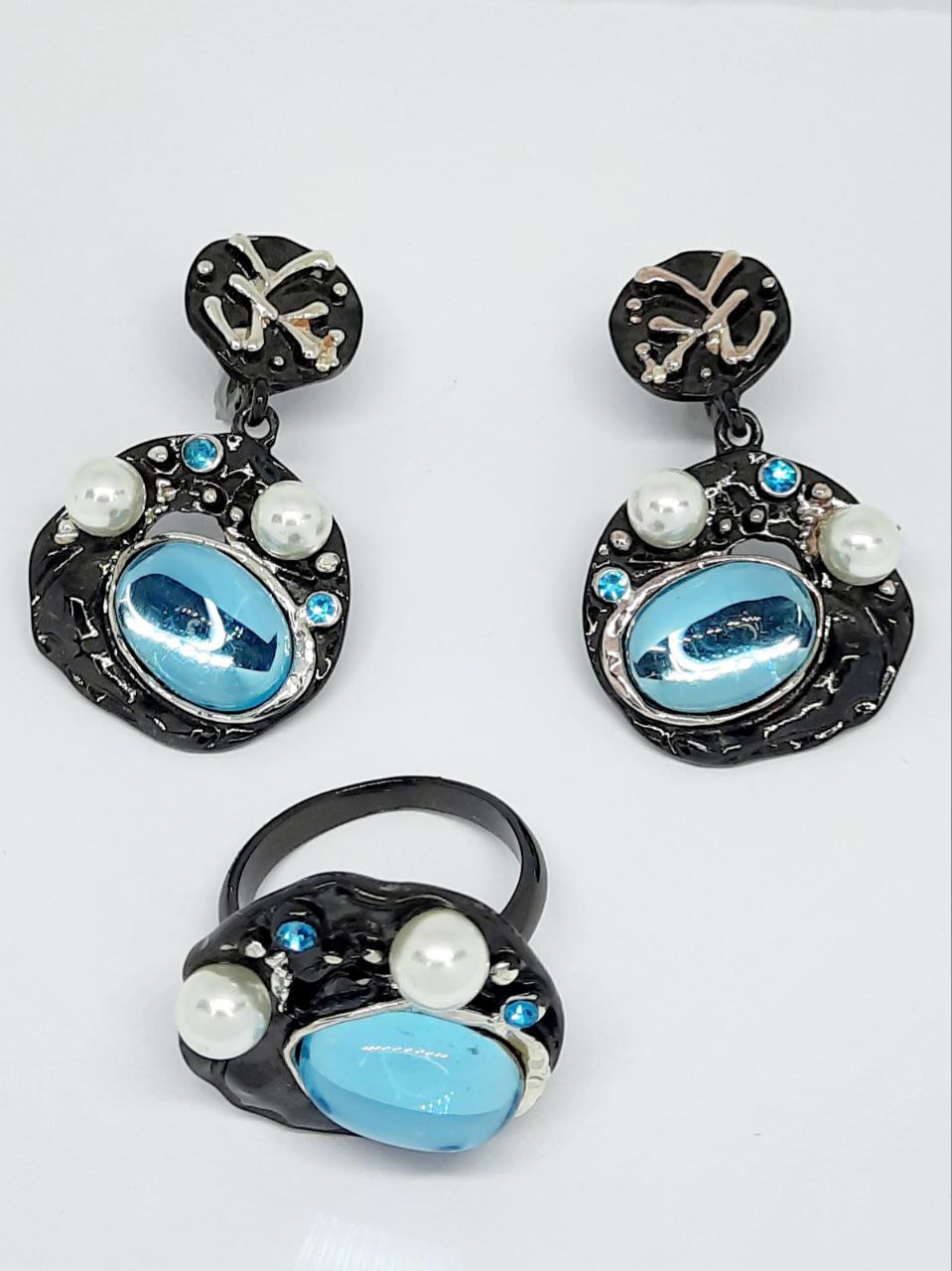 Фото Бижутерия, -Fason-бижутерия, --Серьги, --Кольца Набор Fashion-бижутерии ABELLA BRAND