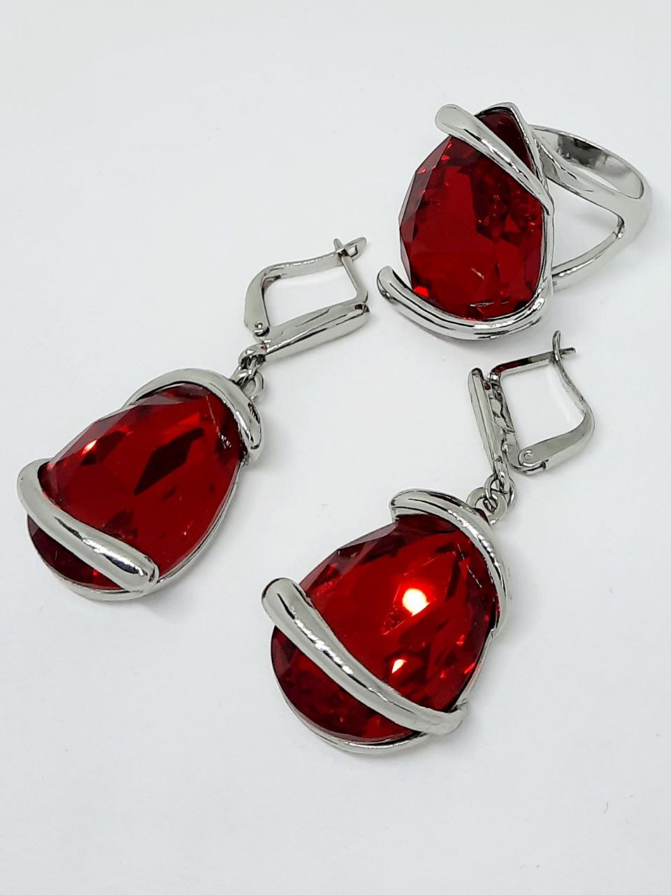 Фото Бижутерия, -Fason-бижутерия, --Серьги, --Кольца Набор Fashion-бижутерии ABELLA BRAND