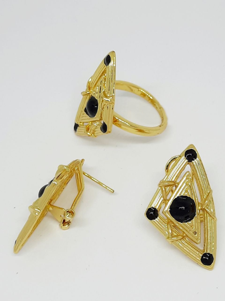 Фото Бижутерия, -Fason-бижутерия, --Серьги, --Кольца Набор Fashion-бижутерии ABELLA BRAND