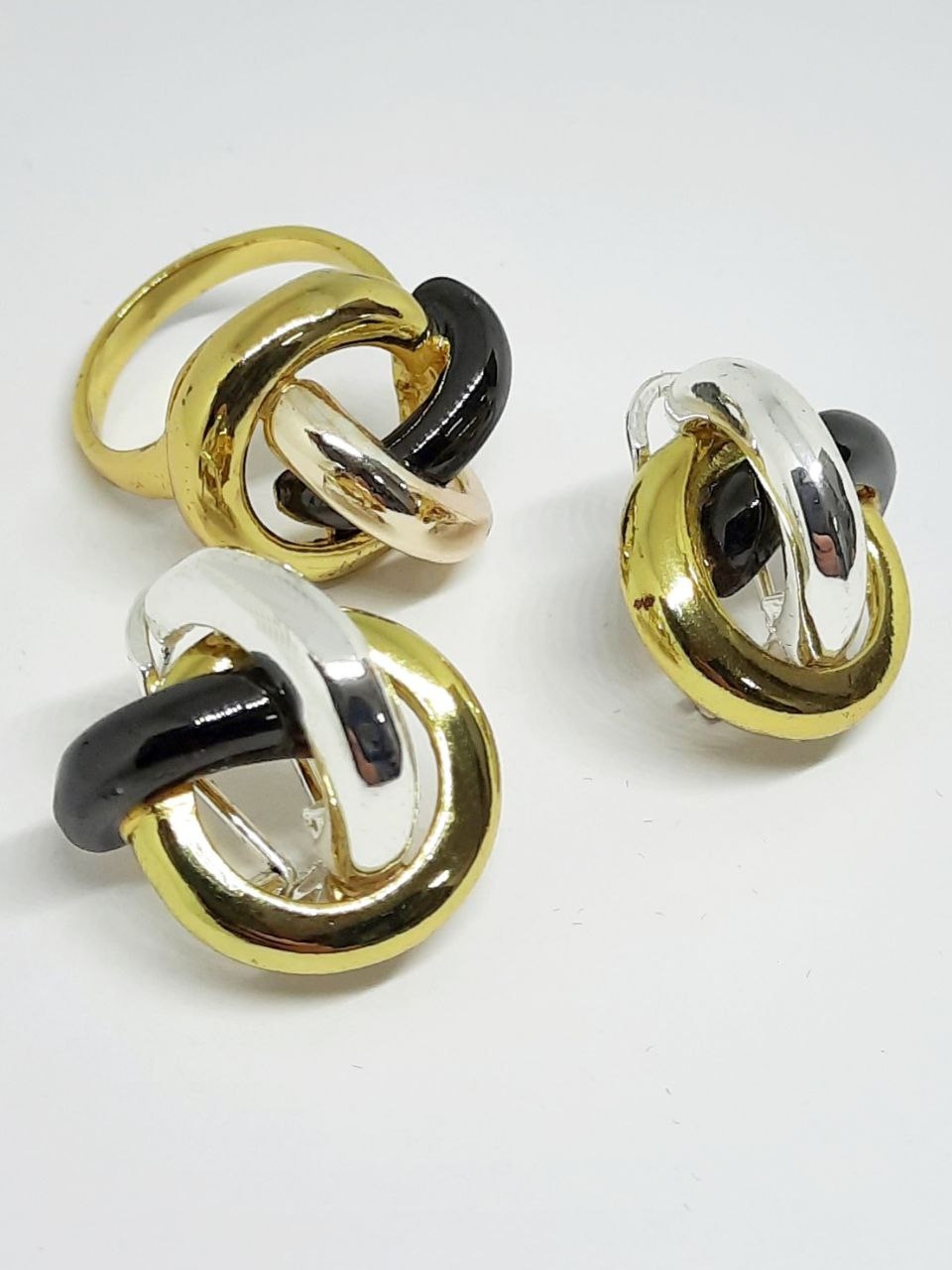 Фото Бижутерия, -Fason-бижутерия, --Серьги, --Кольца Набор Fashion-бижутерии ABELLA BRAND