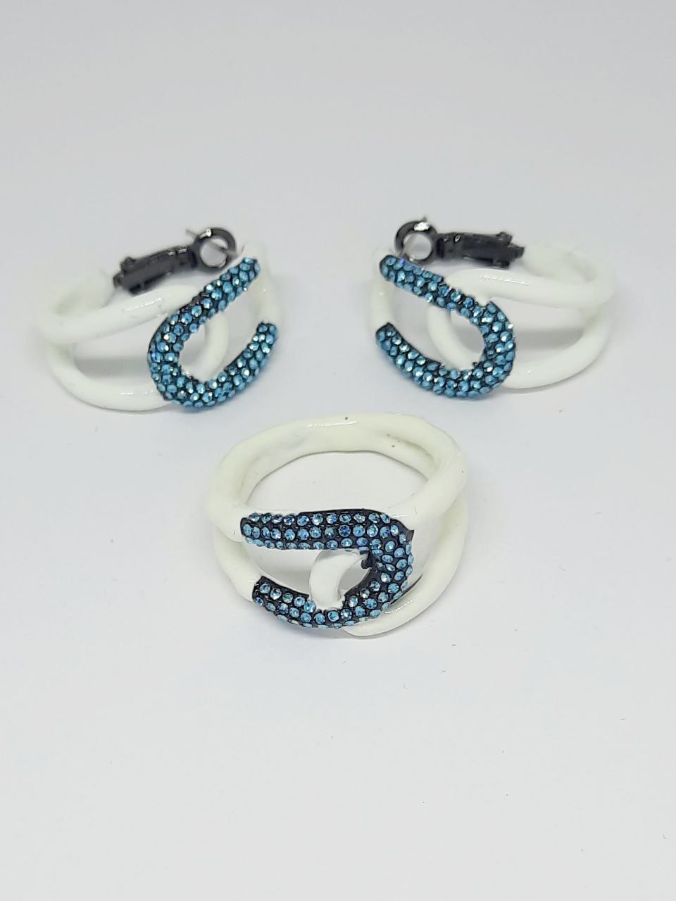 Фото Бижутерия, -Fason-бижутерия, --Серьги, --Кольца Набор Fashion-бижутерии ABELLA BRAND