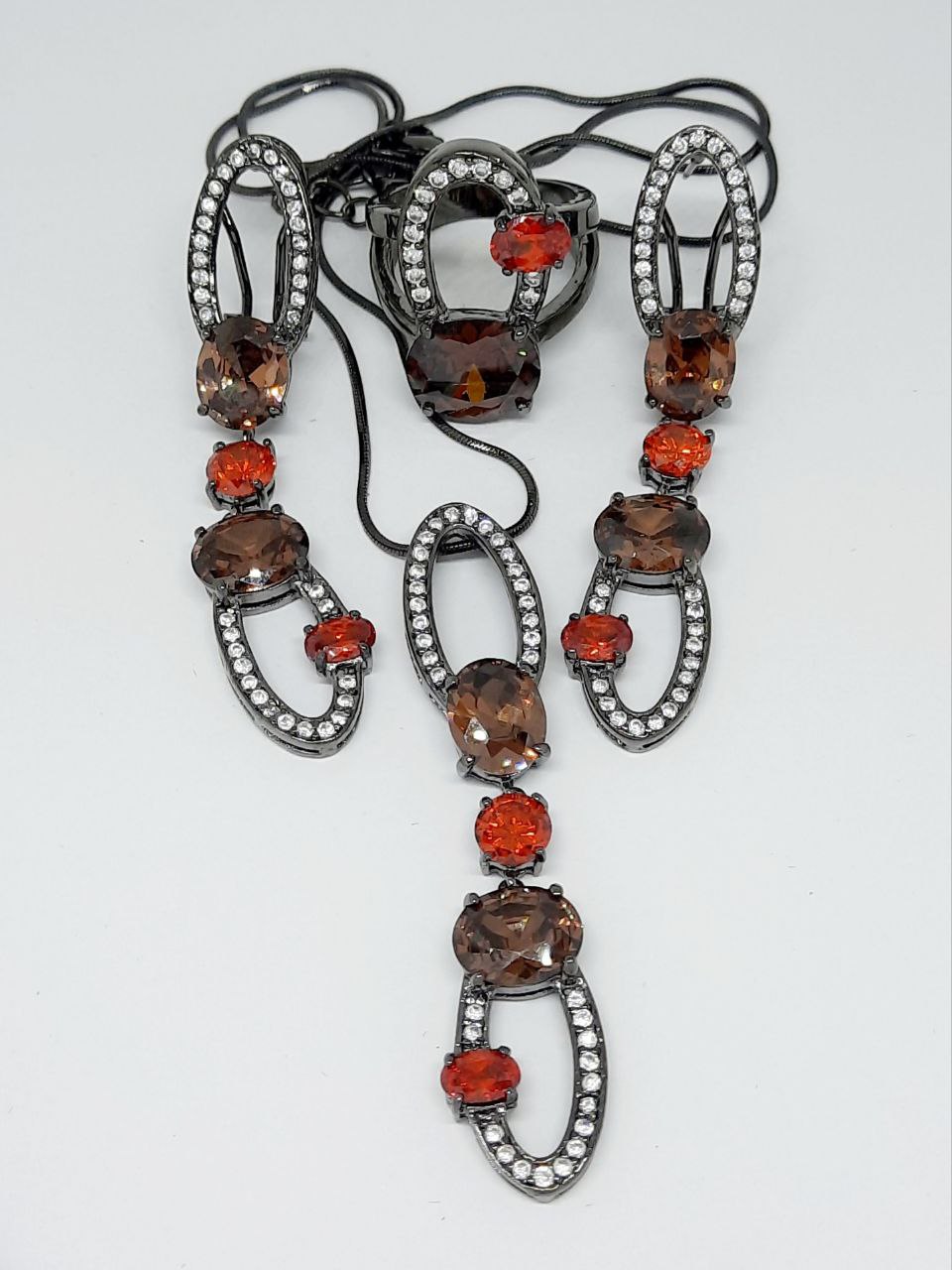 Фото Бижутерия, -Ювелирная бижутерия, --Серьги, --Кольца, --Цепи Набор ювелирной бижутерии