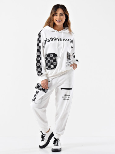 Фото -Спортивные костюмы Женский костюм спортивный MULT